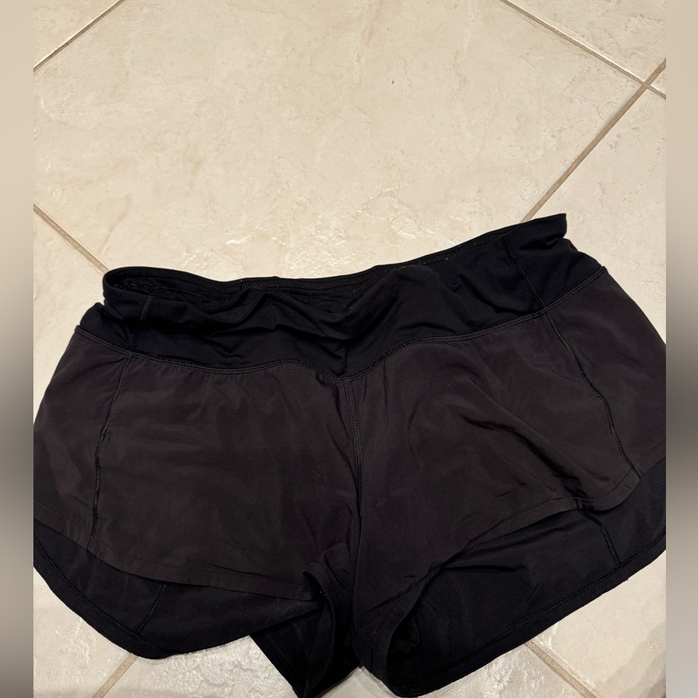 Black Lulu lemon shorts
